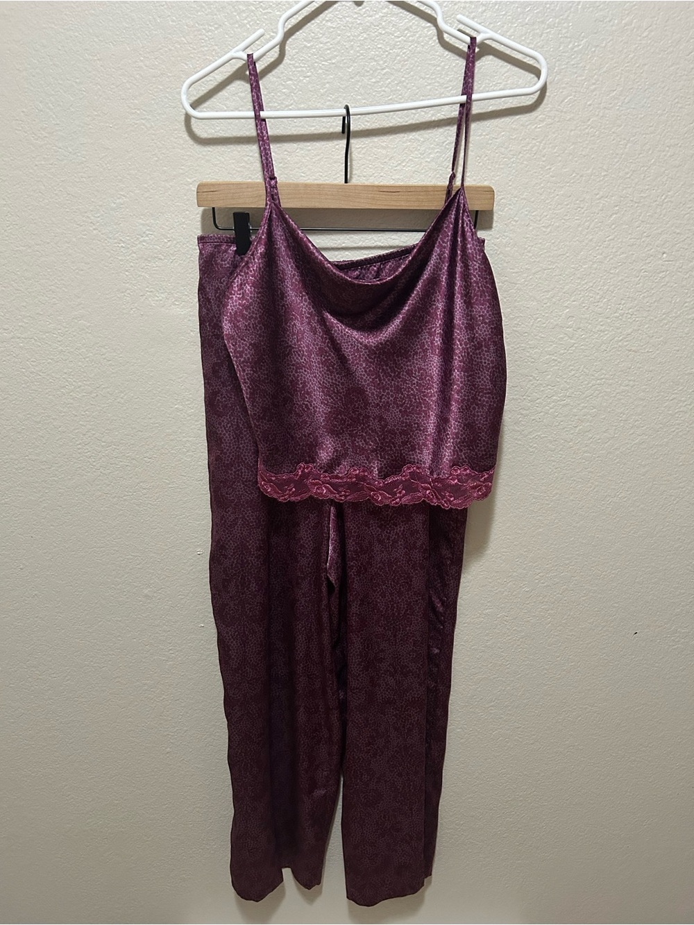 Victoria’s Secret Satin Pajama Set Purple Leopard Print Lace Trim Size Medium